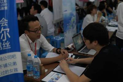 【學(xué)院新聞】周二人才市場(chǎng)之信息、計(jì)算機(jī)學(xué)院專場(chǎng)成功舉行